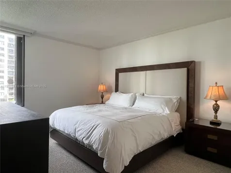 520 Brickell Key Drive Miami FL 33131