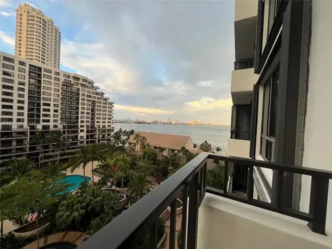 520 Brickell Key Drive Miami FL 33131