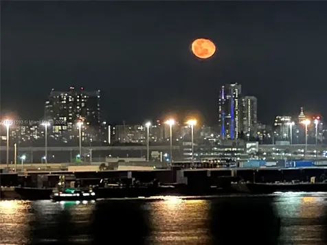 520 Brickell Key Drive Miami FL 33131