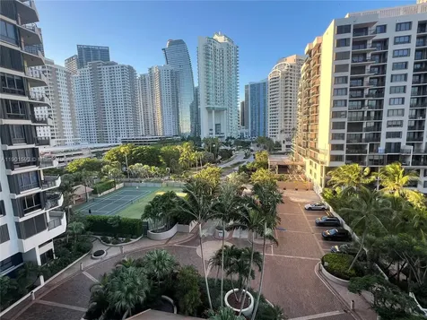 520 Brickell Key Drive Miami FL 33131