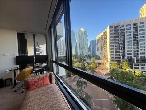 520 Brickell Key Drive Miami FL 33131