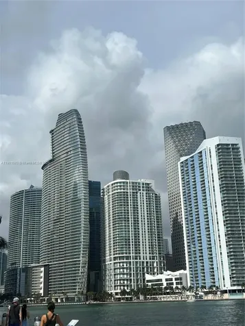 520 Brickell Key Drive Miami FL 33131