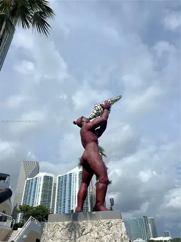 520 Brickell Key Drive Miami FL 33131