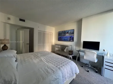 520 Brickell Key Drive Miami FL 33131