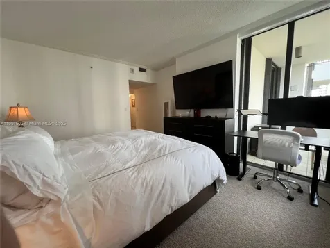 520 Brickell Key Drive Miami FL 33131