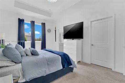 856 SE 16th Court Homestead FL 33034