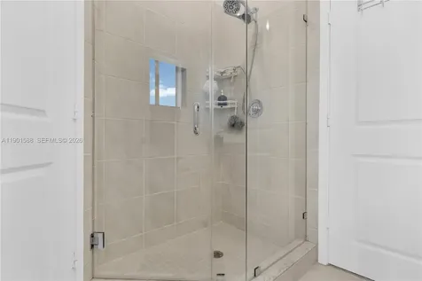 856 SE 16th Court Homestead FL 33034