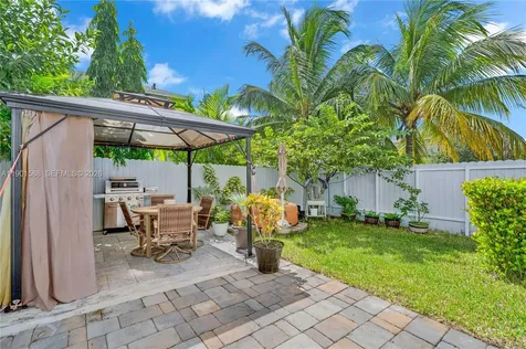 856 SE 16th Court Homestead FL 33034
