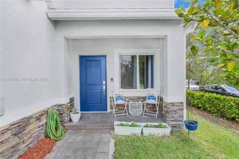 856 SE 16th Court Homestead FL 33034