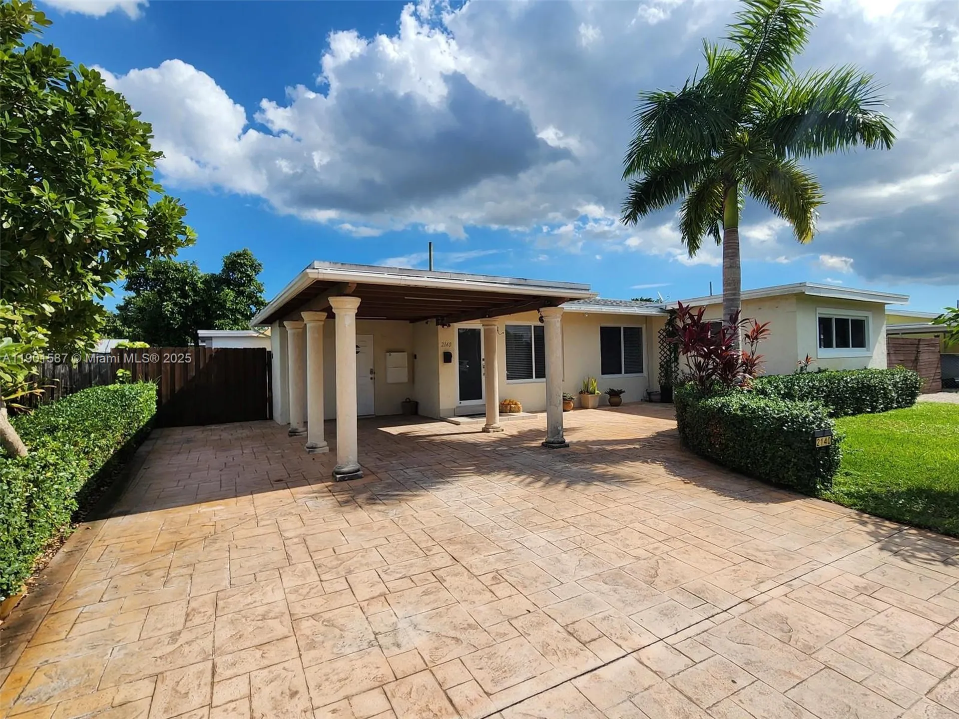 2140 SW 36th Avenue Fort Lauderdale FL 33312
