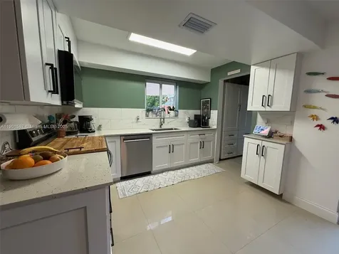 2140 SW 36th Avenue Fort Lauderdale FL 33312