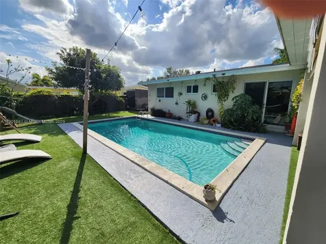 2140 SW 36th Avenue Fort Lauderdale FL 33312