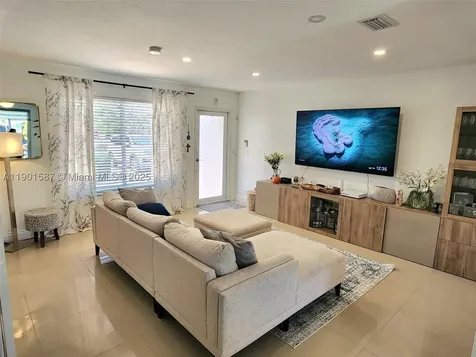 2140 SW 36th Avenue Fort Lauderdale FL 33312