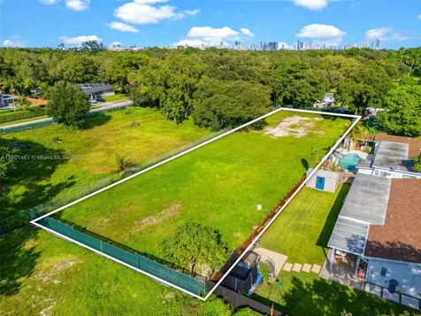 NE 8th Avenue NE 152nd Street North Miami FL 33162