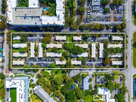 NE 8th Avenue NE 152nd Street North Miami FL 33162