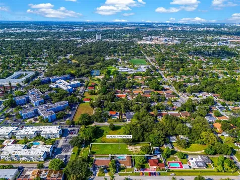 NE 8th Avenue NE 152nd Street North Miami FL 33162