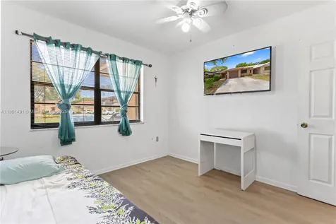 17320 NW 66th Place Hialeah FL 33015