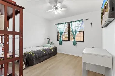 17320 NW 66th Place Hialeah FL 33015