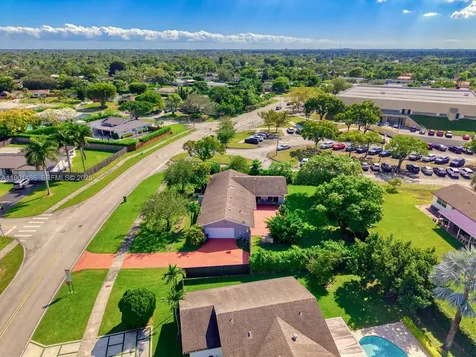 10860 SW 124th Road Miami FL 33176