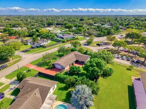 10860 SW 124th Road Miami FL 33176