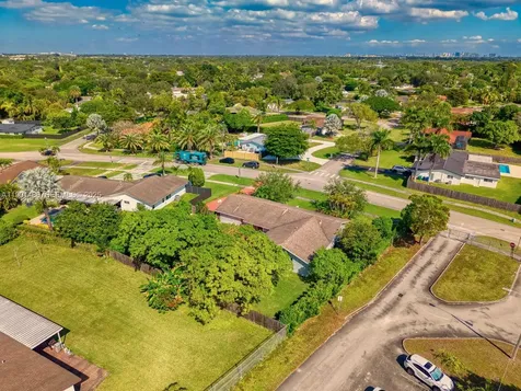 10860 SW 124th Road Miami FL 33176