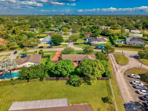 10860 SW 124th Road Miami FL 33176