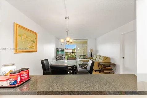 8900 Washington Boulevard Pembroke Pines FL 33025