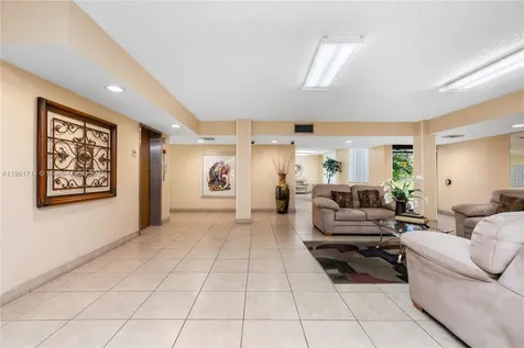 8900 Washington Boulevard Pembroke Pines FL 33025