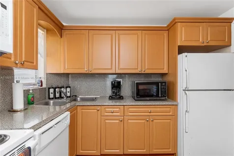 8900 Washington Boulevard Pembroke Pines FL 33025
