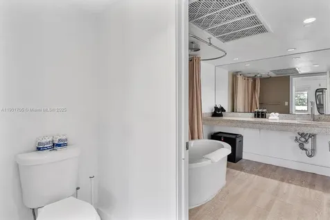 1024 Ocean Drive Miami Beach FL 33139