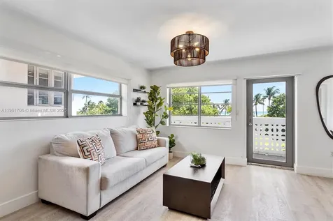 1024 Ocean Drive Miami Beach FL 33139