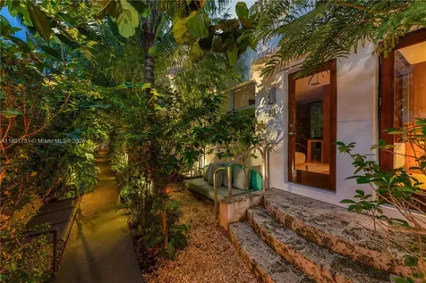 226 Jefferson Avenue Miami Beach FL 33139