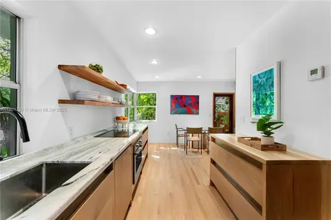226 Jefferson Avenue Miami Beach FL 33139