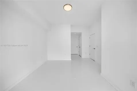 851 NE 1st Avenue Miami FL 33132