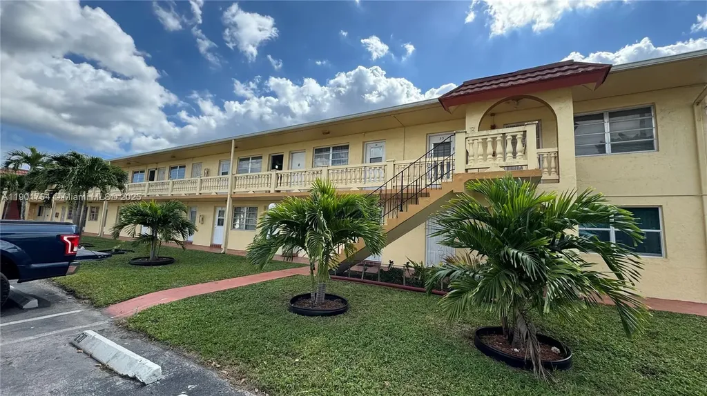 160 NE 203rd Terrace Miami Gardens FL 33179