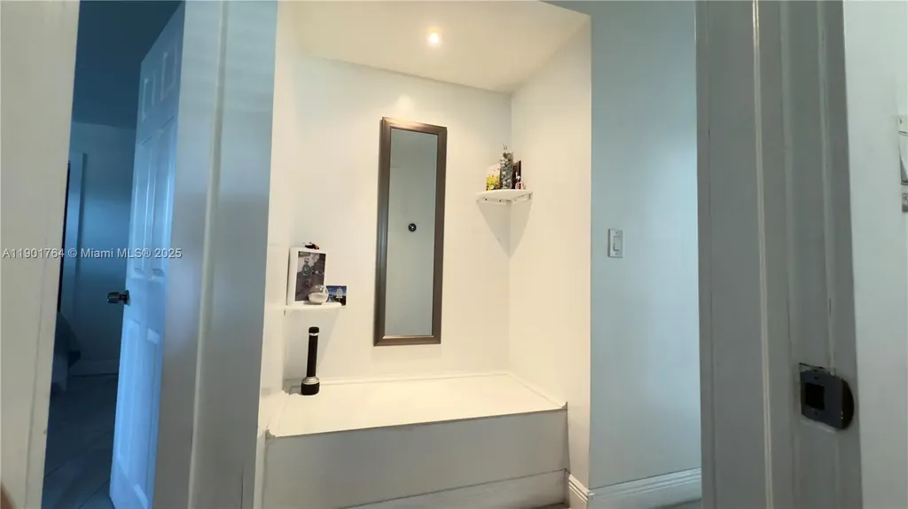 800 NW 29th Street Fort Lauderdale FL 33311