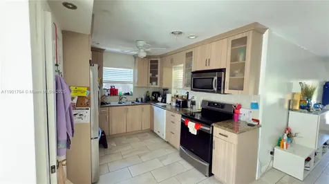 800 NW 29th Street Wilton Manors FL 33311