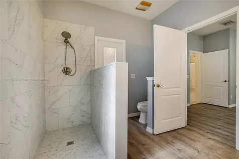 568 SW Saint Martins Cove Port St. Lucie FL 34986