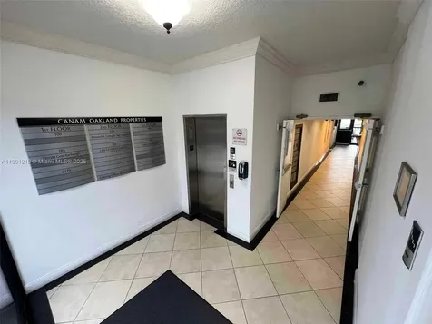 2727 E Oakland Park Boulevard Fort Lauderdale FL 33306