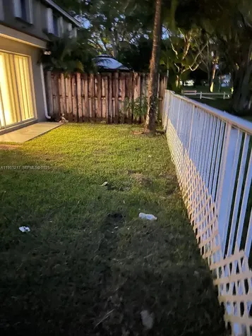 16530 SW 96th Terrace Miami FL 33196
