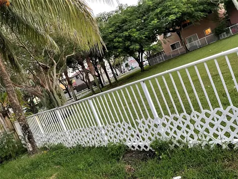 16530 SW 96th Terrace Miami FL 33196