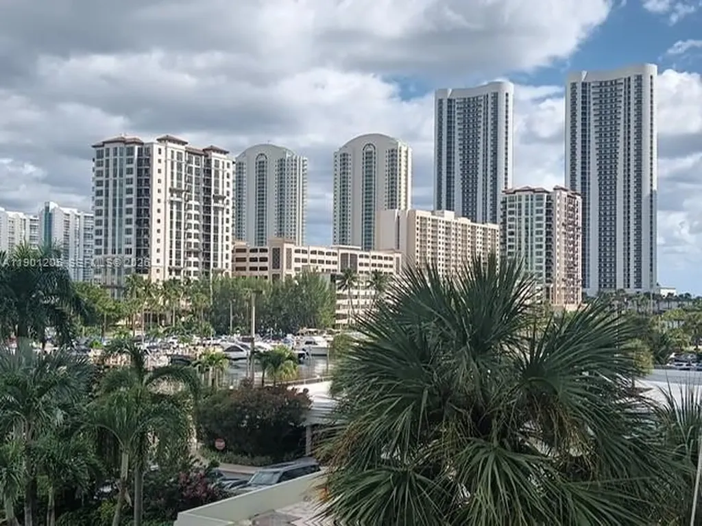 500 Bayview Drive Sunny Isles Beach FL 33160