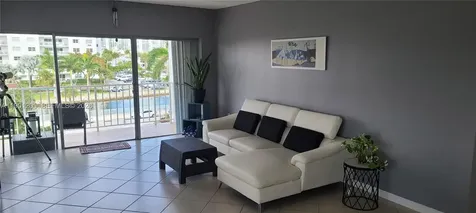 500 Bayview Drive Sunny Isles Beach FL 33160