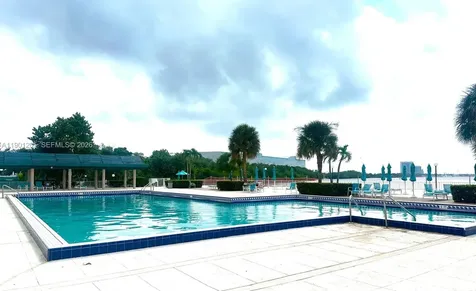 500 Bayview Drive Sunny Isles Beach FL 33160