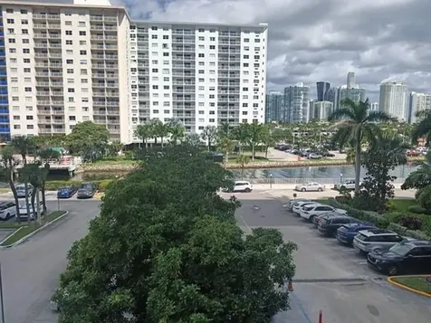 500 Bayview Drive Sunny Isles Beach FL 33160