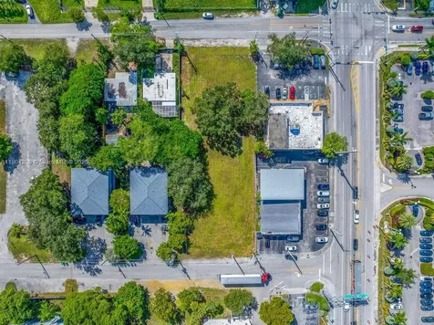 137 NW 165th Street Miami FL 33169