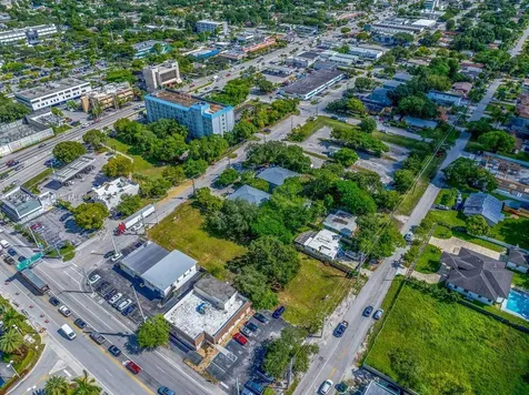 137 NW 165th Street Miami FL 33169