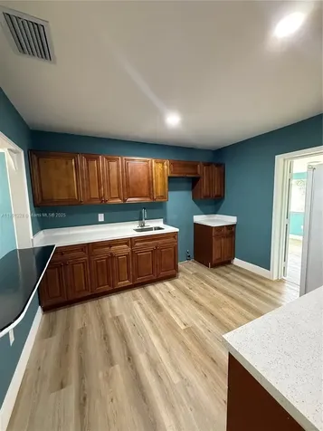 2409 SE 2nd Avenue SE Vero Beach FL 32962