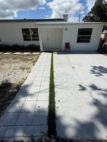 2409 SE 2nd Avenue SE Vero Beach FL 32962