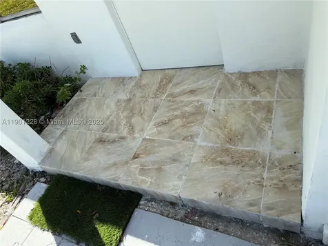 2409 SE 2nd Avenue SE Vero Beach FL 32962